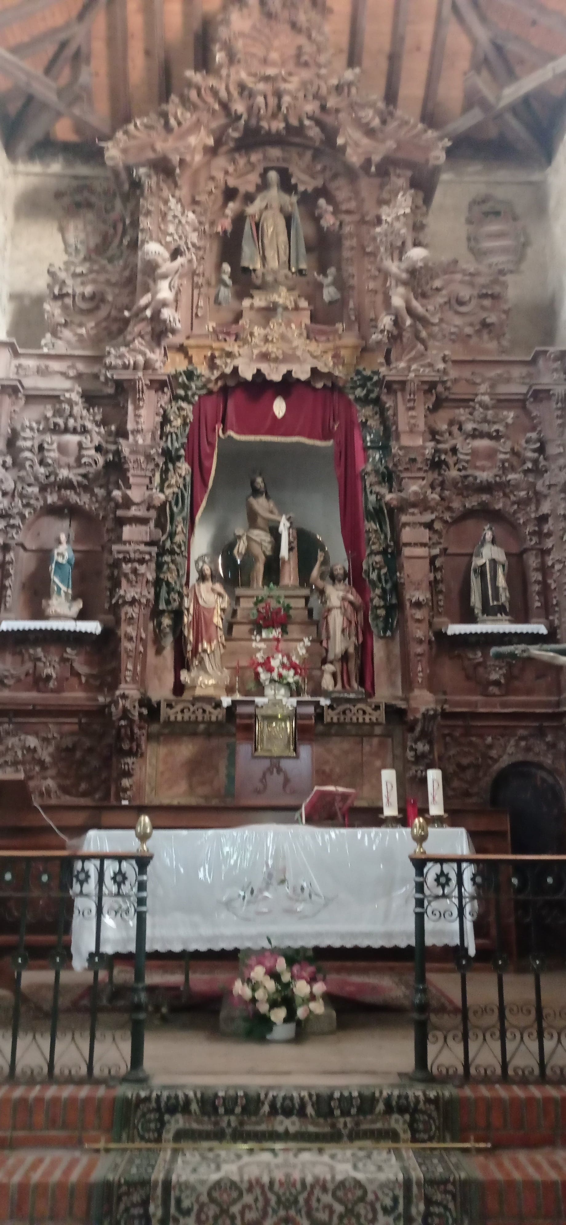 interior de la iglesia
